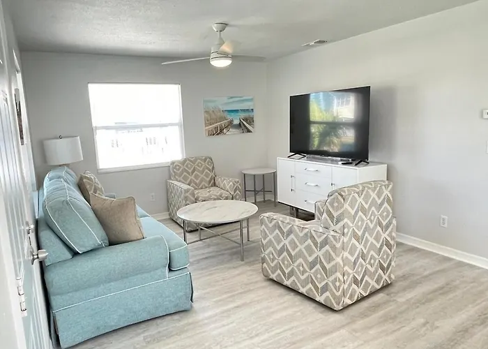 Apartment 2bd 2ba Beachside W 3min To Beach!