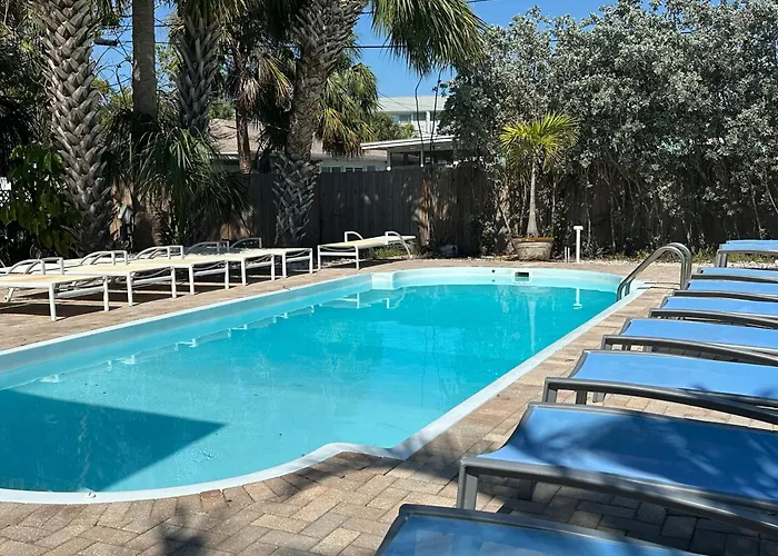 Apartment 2bd 2ba Beachside W 3min To Beach! *