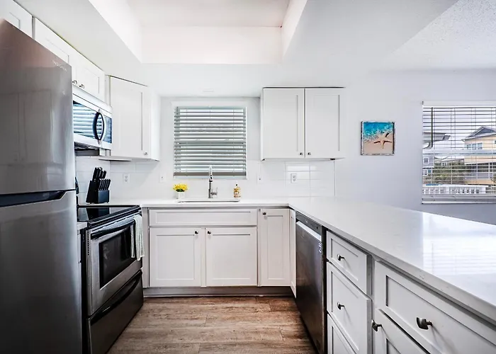 2bd 2ba Beachside W 3min To Beach!