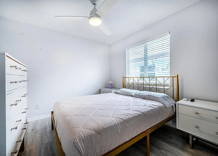 2bd 2ba Beachside W 3min To Beach!